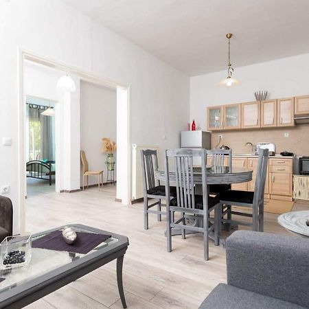 Anastasia'S Apartment ลีเมนาส ภายนอก รูปภาพ