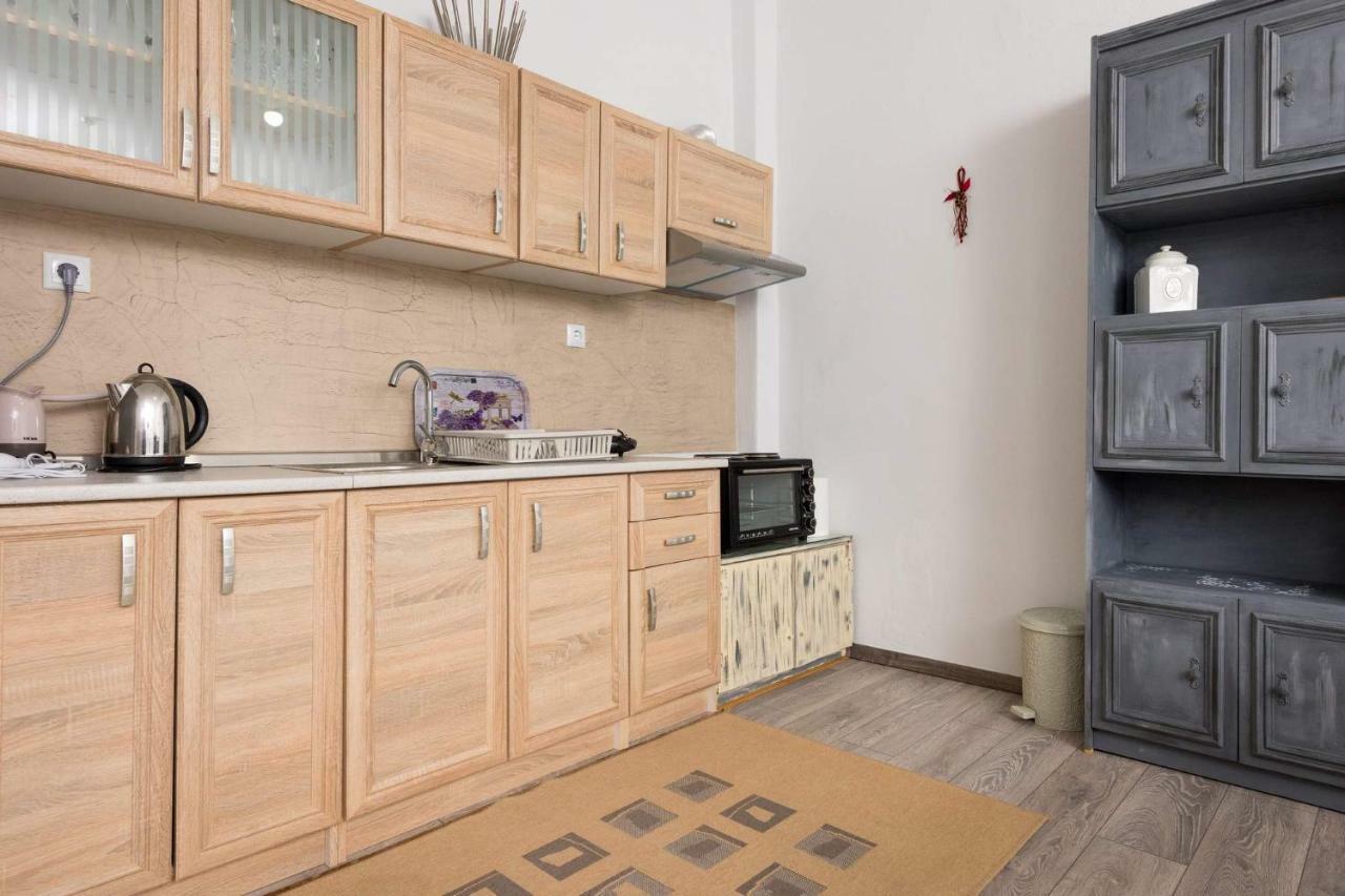 Anastasia'S Apartment ลีเมนาส ภายนอก รูปภาพ