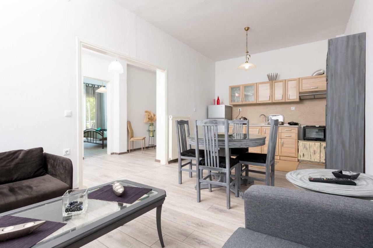 Anastasia'S Apartment ลีเมนาส ภายนอก รูปภาพ